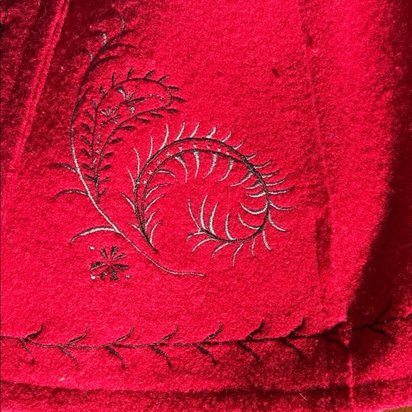 ICELANDIC Design quality wool knit jacket Size M Red with black/grey embroidery - Picture 8 of 12